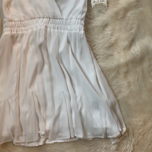 White Dress - Picture 4 of 6